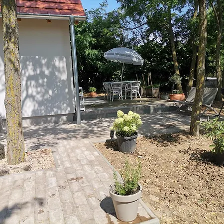 Akacliget Vendeghaz Feriehus