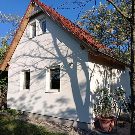 Akacliget Vendeghaz Feriehus